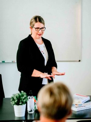 Business Coaching by Cross Cultural Communication and Business Coach Martina